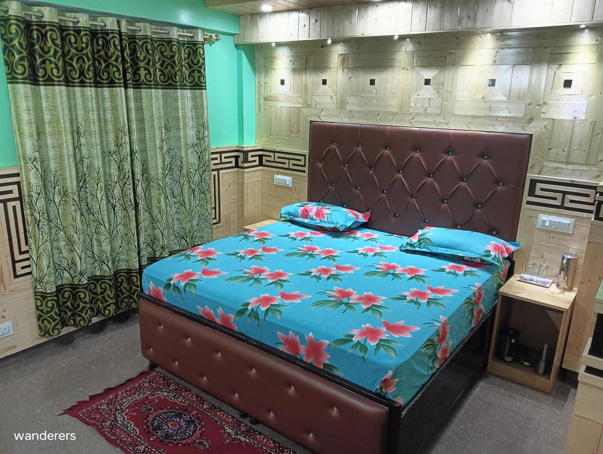 Wanderers Homestay -All Mountain Facing Rooms Kalpa Esterno foto